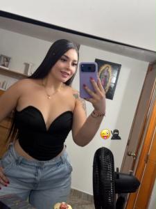 655229022: Chica busca chico en Barcelona