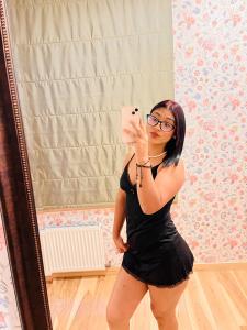 743043493: Chica busca chico en Madrid