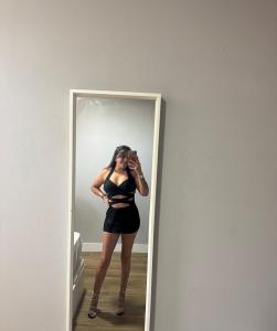 663049990: Chica busca chico en Madrid