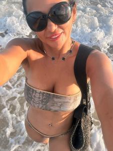 673987645: Chica busca chico en Cantabria