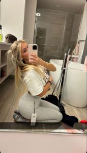 742050246: Chica busca chico en Lérida
