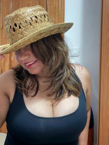 603937228: Chica busca chico en Tarragona