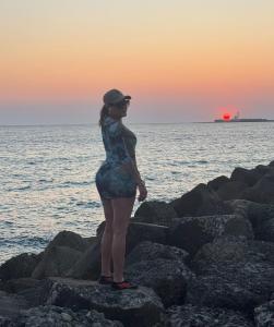 663049990: Chica busca chico en Madrid