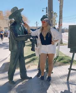 613384601: Chica busca chico en La Coruña