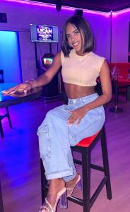 692496803: Chica busca chico en Valencia