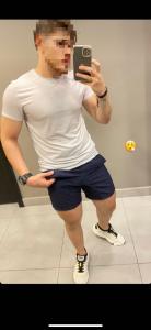 677433729: Chico busca chica en Madrid