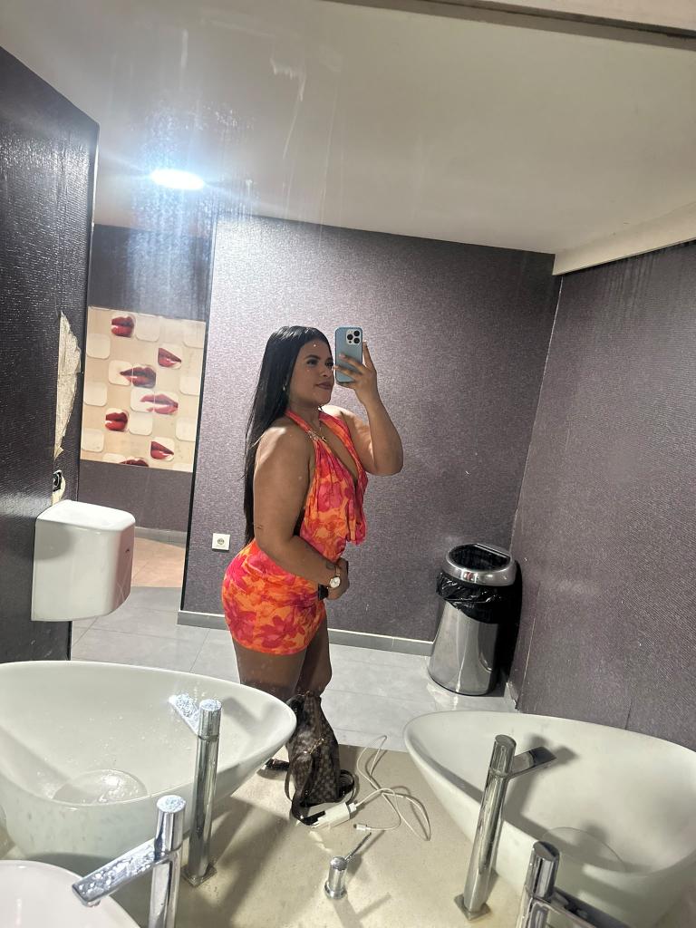 642432831: Chica busca chico en Lugo