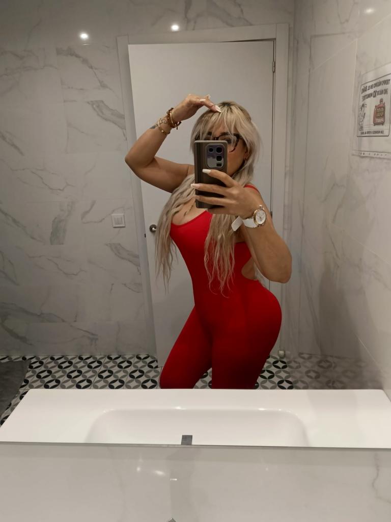 Chica busca chico en Barcelona: 