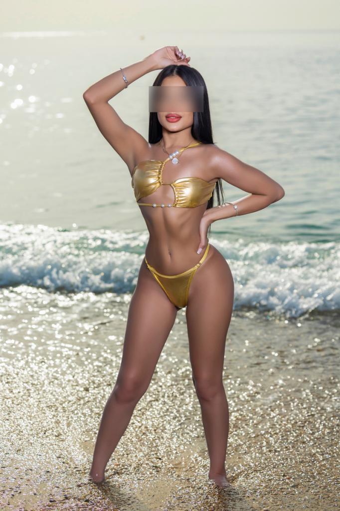 600830487: Chica busca chico en Barcelona
