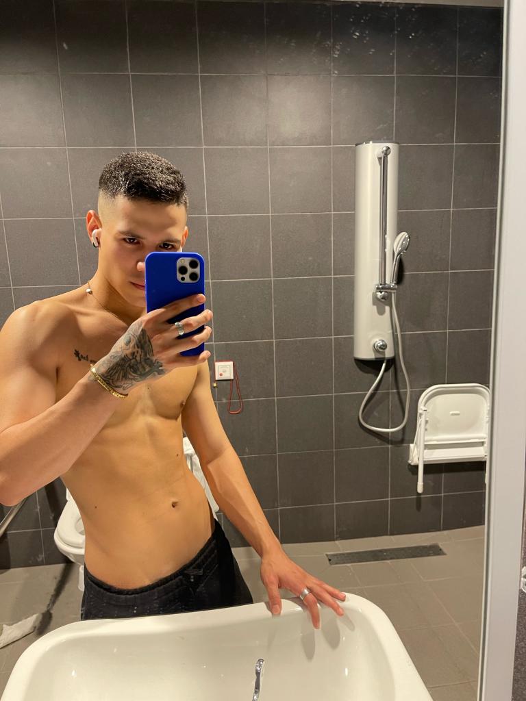 662632064: Chico busca chica en Madrid