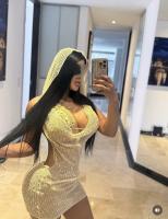 641986077: Chica busca chico en Sevilla