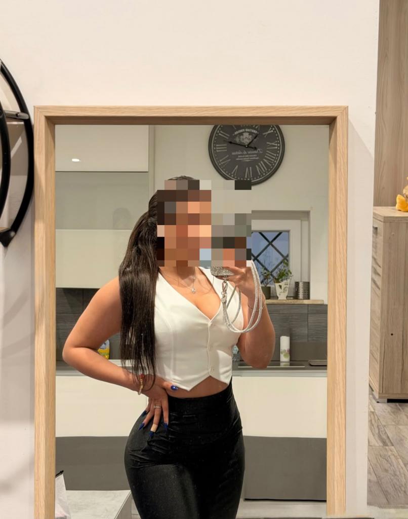 Chica busca chico en Cádiz: 