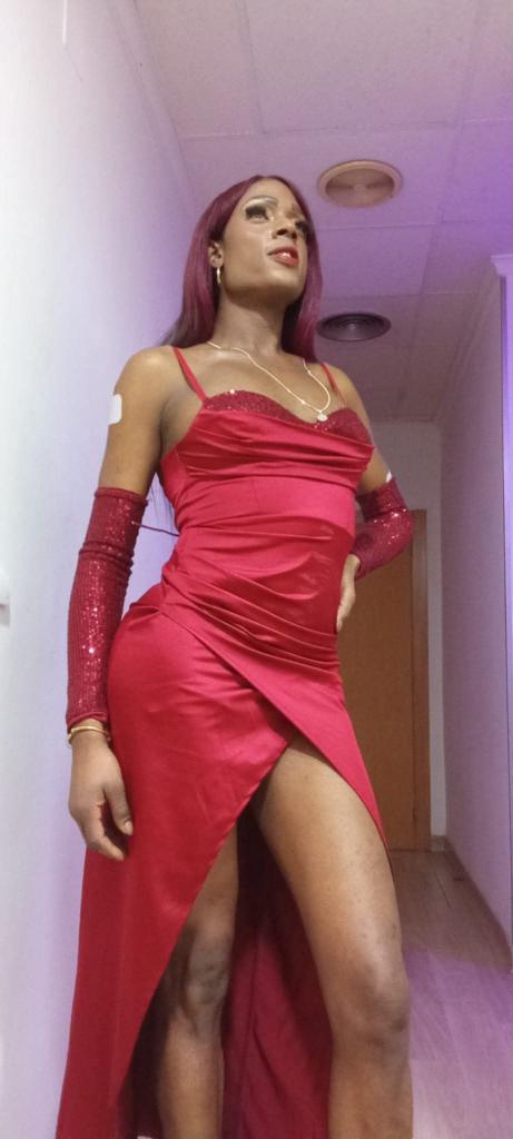 663998163: Chica busca chico en Valencia