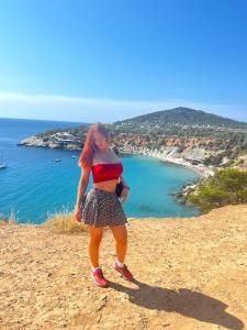 Chica busca chico en Ibiza: 