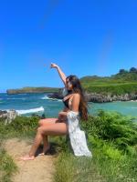 613909177: Chica busca chico en La Coruña