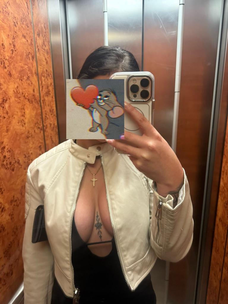 Chica busca chico en Ibiza: 