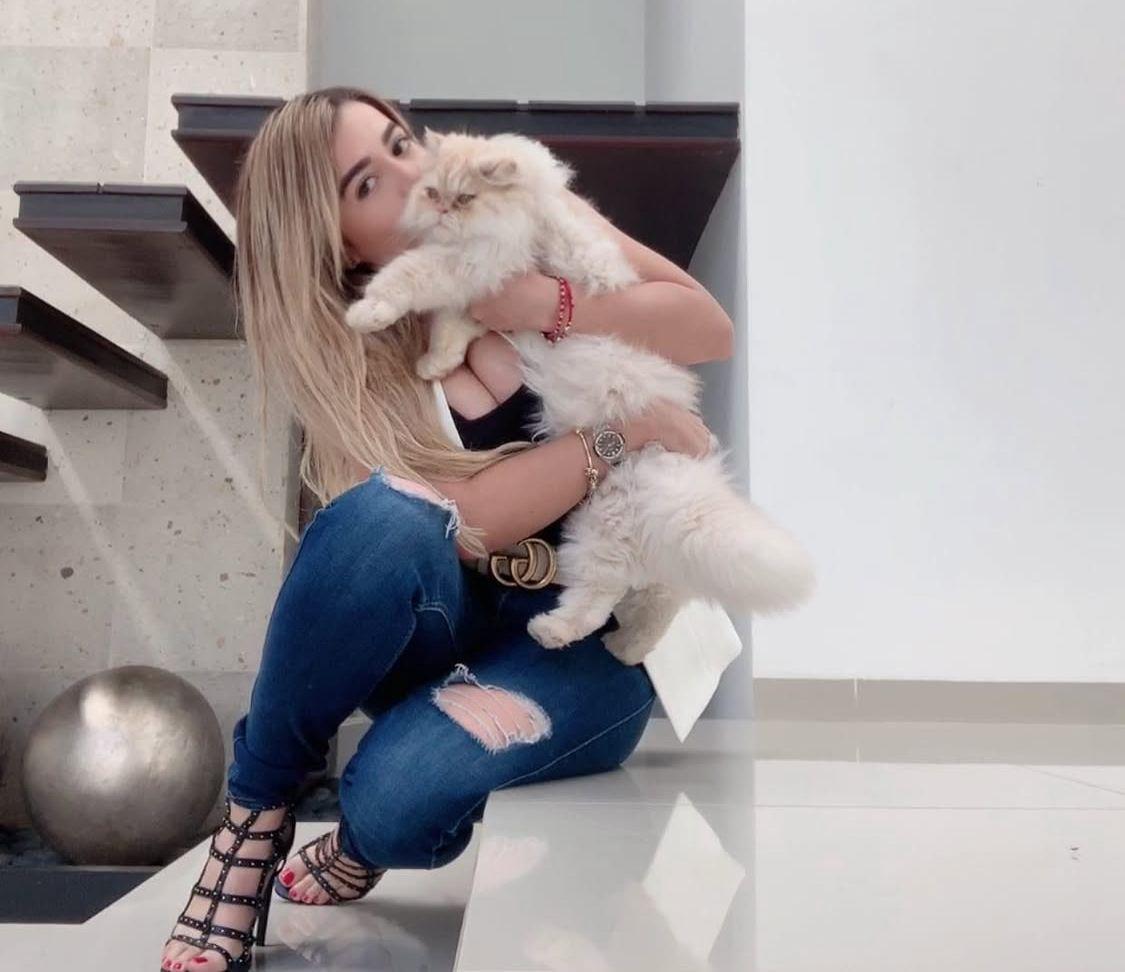 655385887: Chica busca chico en Madrid