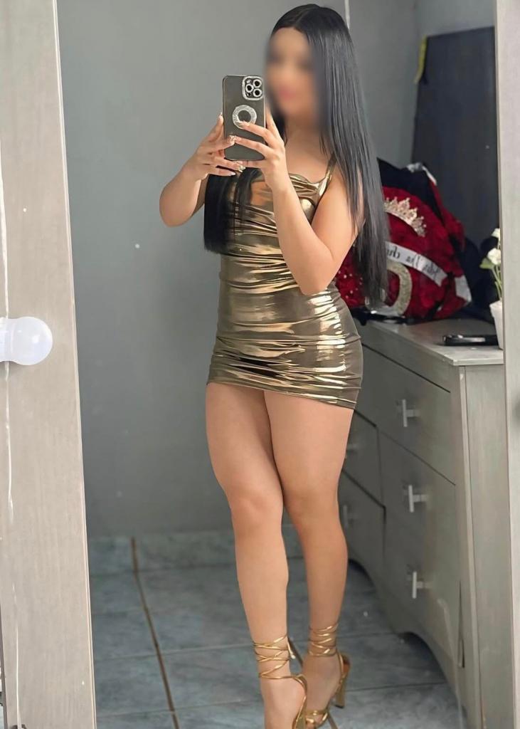 607220855: Chica busca chico en Mallorca