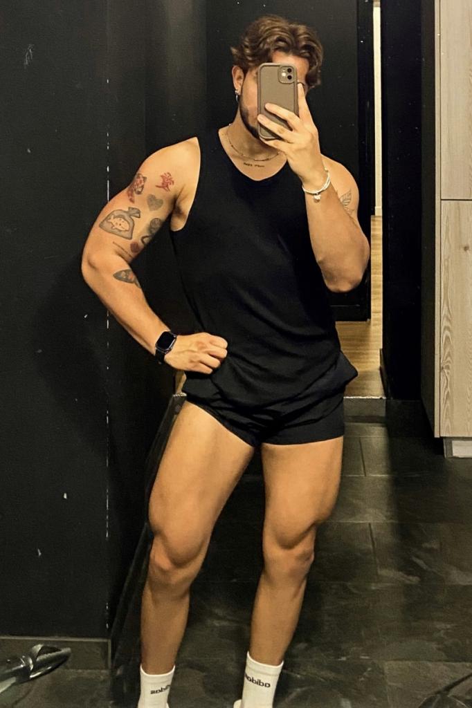 Chico busca chica en Granada: 