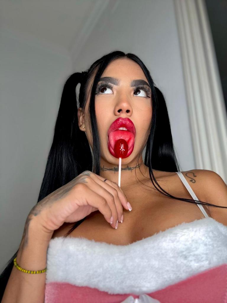 Chica busca chico en Barcelona: Chica busca chico