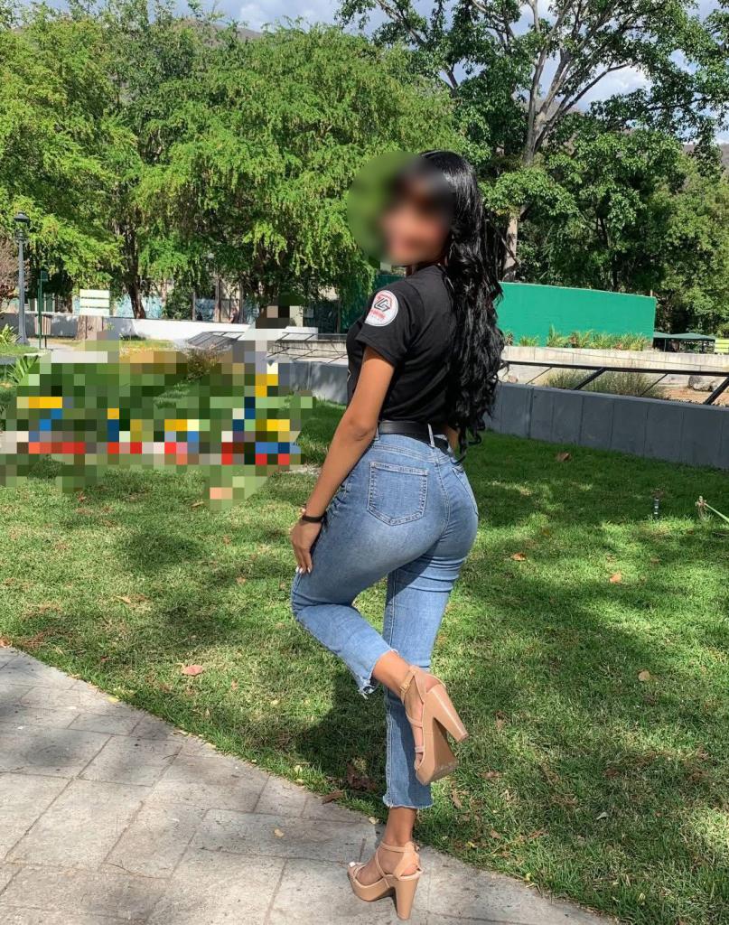 Chica busca chico en Tenerife: 