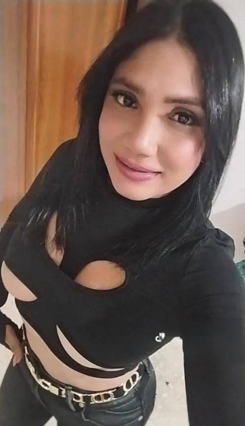 Chica busca chico en Huelva: 