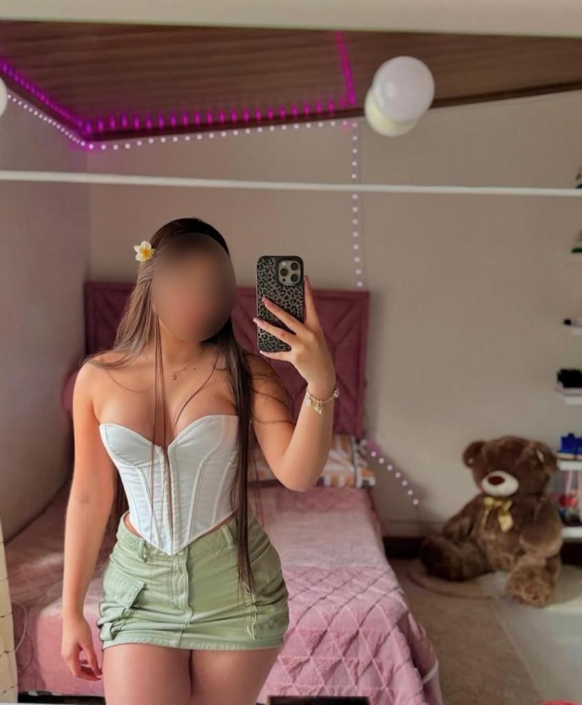 632945305: Chica busca chico en Tenerife