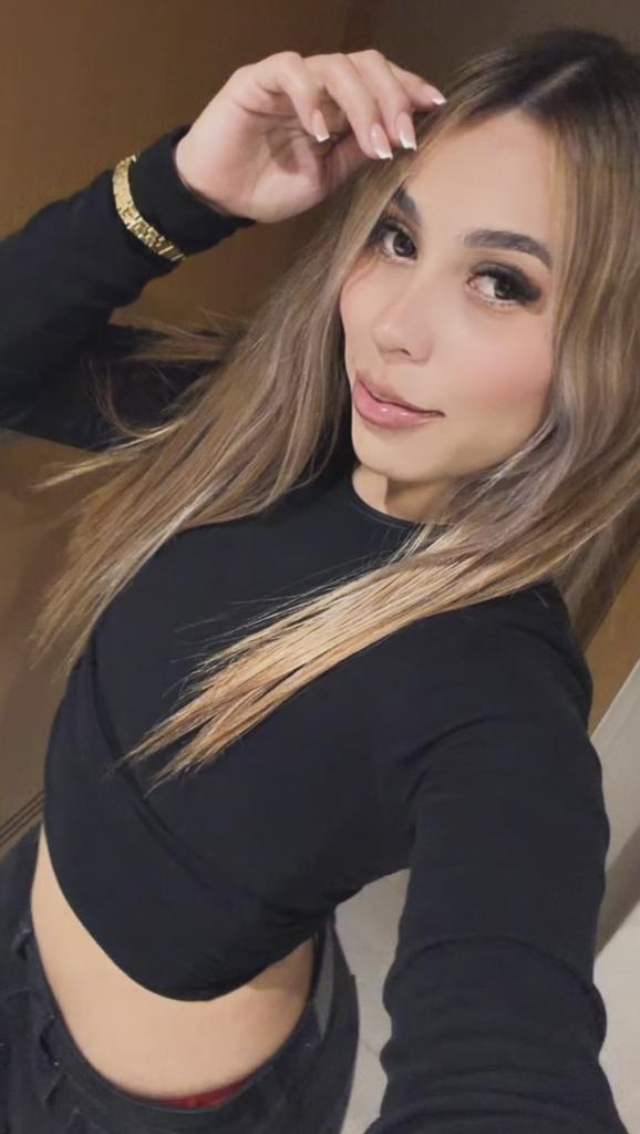 631023779: Chica busca chico en Murcia