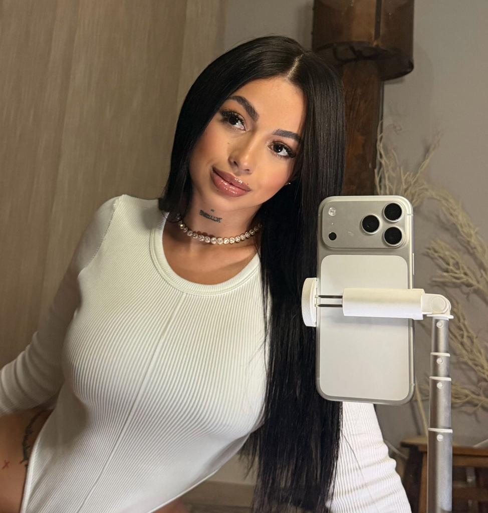 Chica busca chico en Cádiz: 