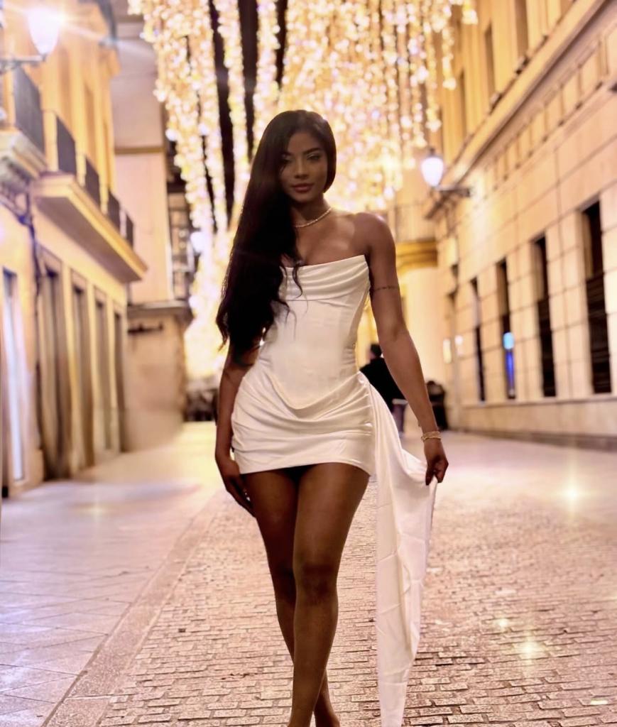 624863795: Chica busca chico en Valencia