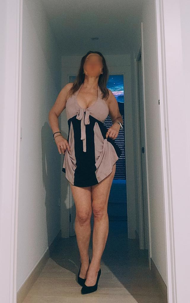 Chica busca chico en Almería: 
