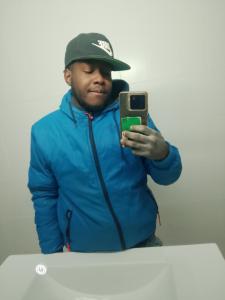 613966067: Chico busca chica en Alicante