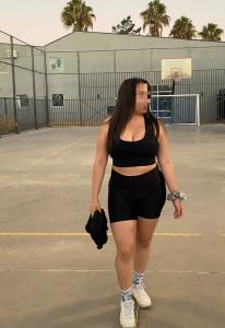 632946743: Chica busca chico en Barcelona