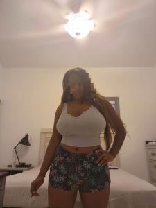 613796931: Chica busca chico en Cáceres