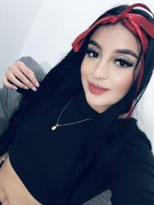 674758541: Chica busca chico en Mallorca