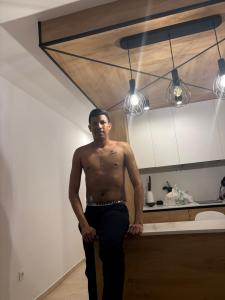 633350976: Chico busca chica en Málaga