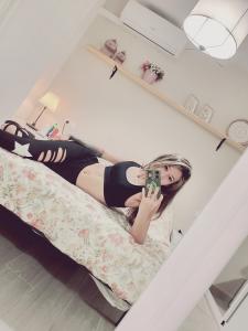 614420088: Chica busca chico en Málaga