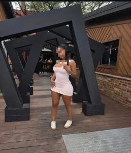 672573474: Chica busca chico en Pontevedra