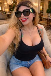 643211459: Transexual en León