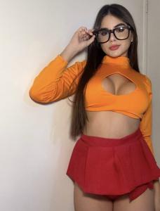 610643622: Chica busca chico en Barcelona