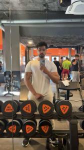 613963681: Chico busca chica en Madrid