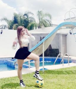 655385887: Chica busca chico en Madrid