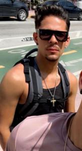 664180594: Chico busca chica en Madrid