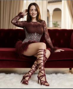 640988176: Chica busca chico en Ceuta