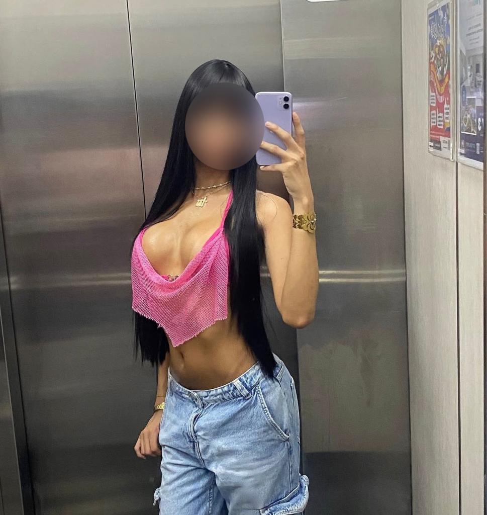 Chica busca chico en Almería: 