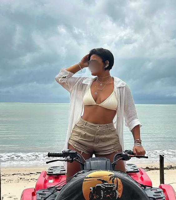 614651907: Chica busca chico en Murcia