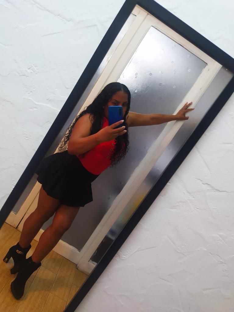 Chica busca chico en Alicante: 