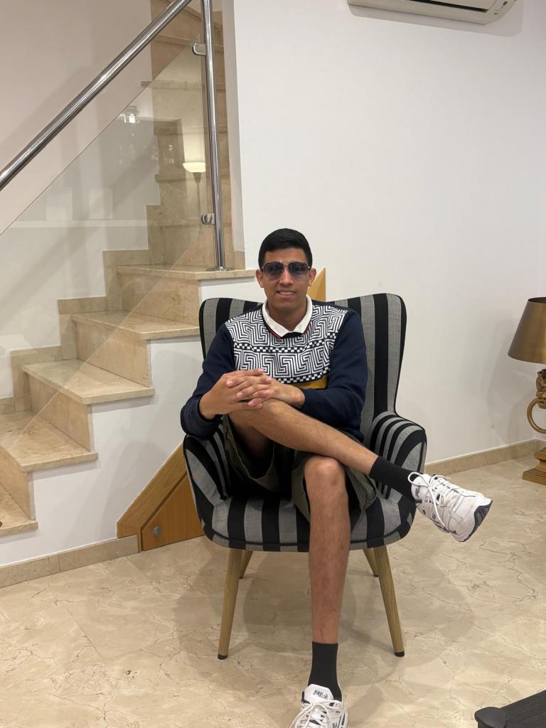 633350976: Chico busca chica en Málaga