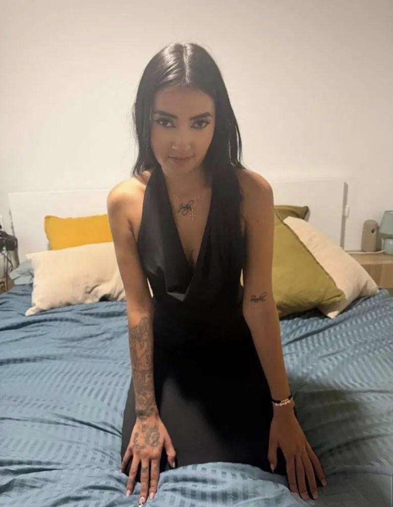 742002544: Chica busca chico en Madrid