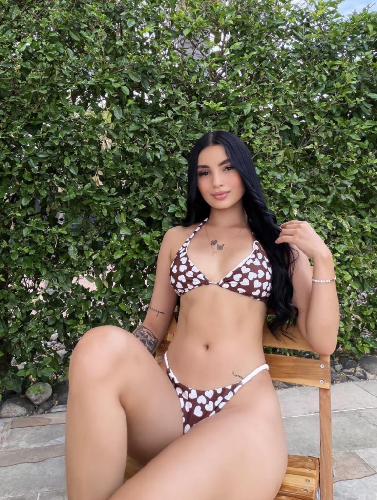 Chica busca chico en Cádiz: 